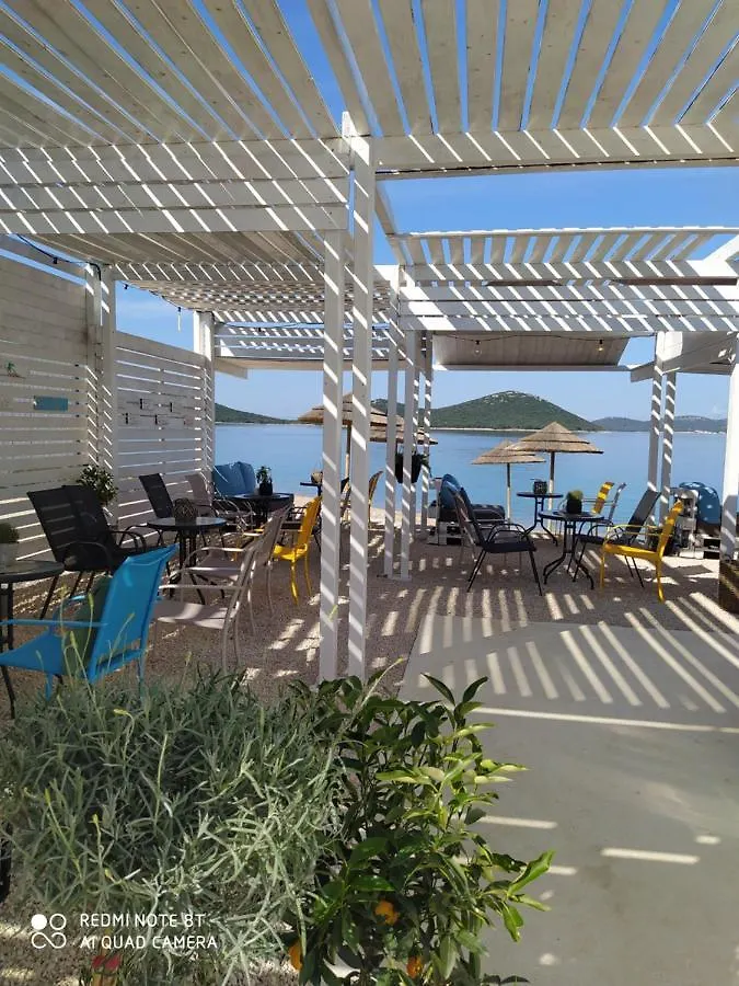 Bungalow On The Beach - Buqez Eco Resort Drage